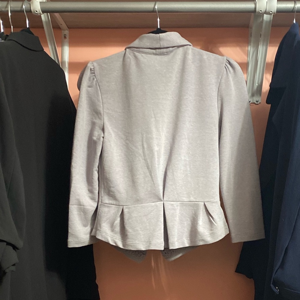 Blazer - Picture 3 of 3